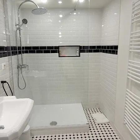 Feriehus Grande Maison Pour 8 - Tranquillite - Piscine *