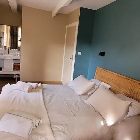 Grande Maison Pour 8 - Tranquillite - Piscine *